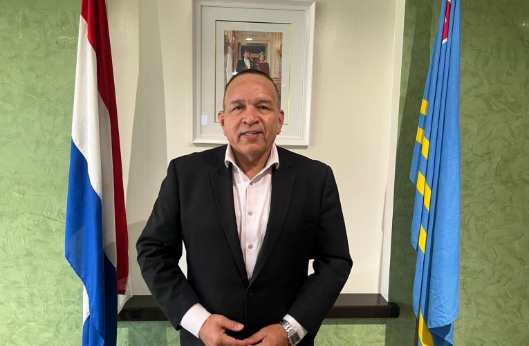 MINISTER ENDY CROES A SALI PA CANADA Y FLORIDA RIBA BIAHE DI TRABOU PA FIRMA 5 MOU CU DIFERENTE COLLEGE Y UNIVERSIDAD